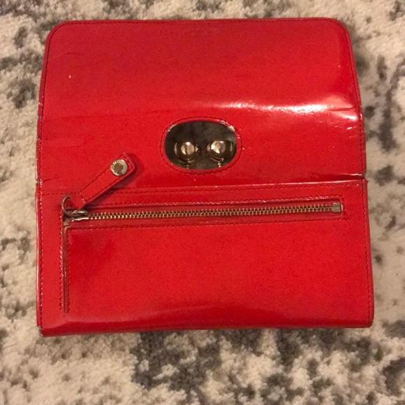 Fire engine red wallet - Picture 5 of 5